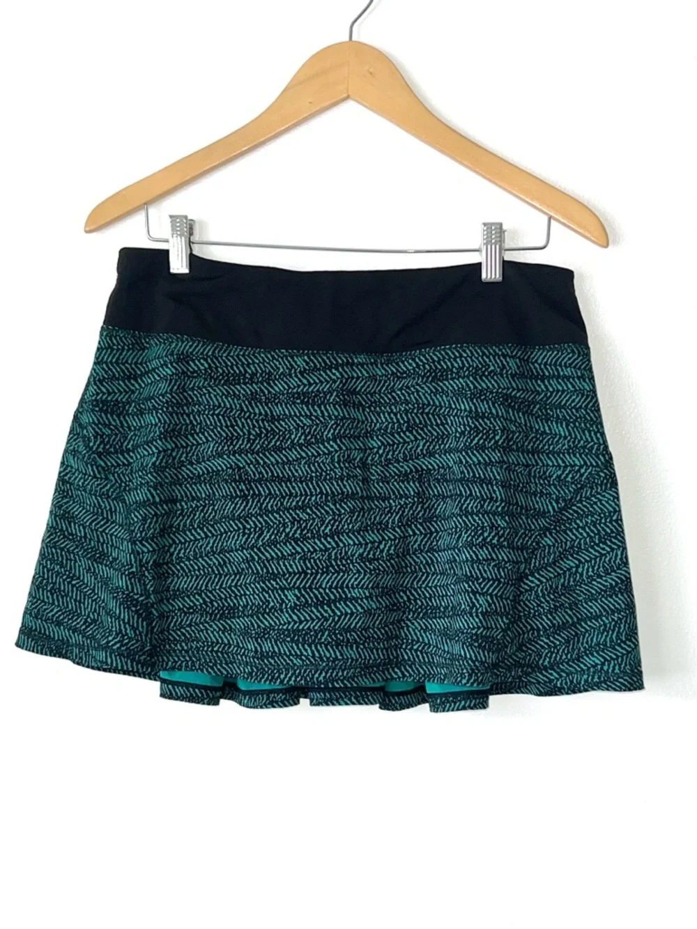 Lululemon Circuit Breaker Skirt NWOT - Picture 2 of 8